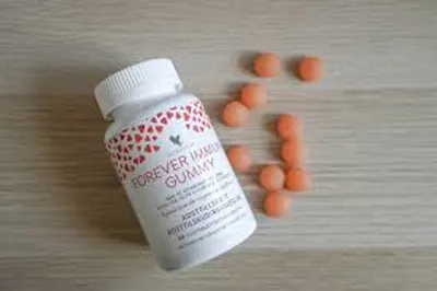 فوراور ایمون گامی (Forever Immune Gummy) یک مکمل پاستیلی و خوشمزه متشکل از ویتامین های D3, A, B6 و C است که نقش مهمی را در تقویت سیستم ایمنی بدن ایفا می‌کند