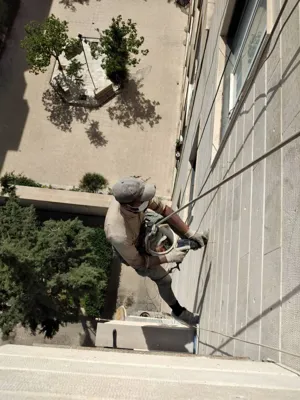 خدمات حرفه ای کار در ارتفاع ساری