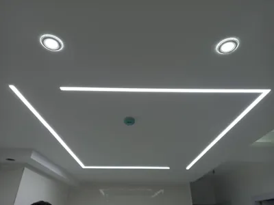 لاین نوری منحنی و دایره‌ای شیراز