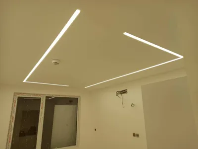 لاین نوری زاویه‌دار یا شکسته شیراز