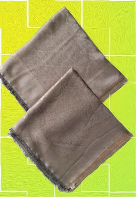 روسری نخی دور دست دوز