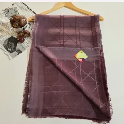 روسری ژاکارد لمه مدل خطی رورو