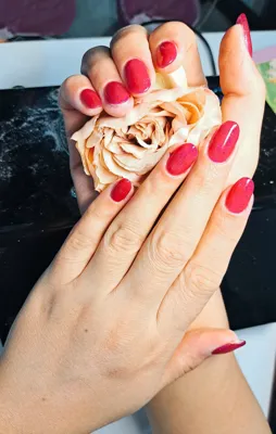 بهترین ناخن کار در ‌پونک 