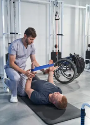 متخصص ارتوپد زانو در اصفهان | دکتر مهربد