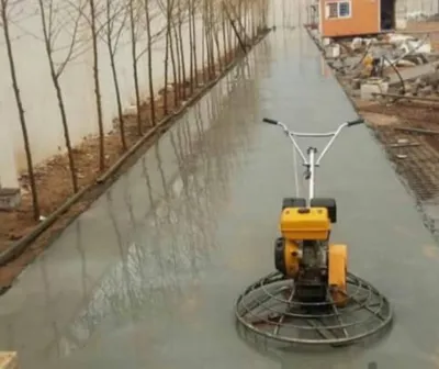 بتن ریزی با ماله پروانه در سمنان