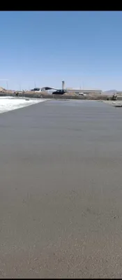 بتن ریزی با ماله پروانه در سمنان