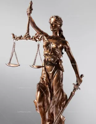 وکیل پایه یک قاضی سابق دادگستری