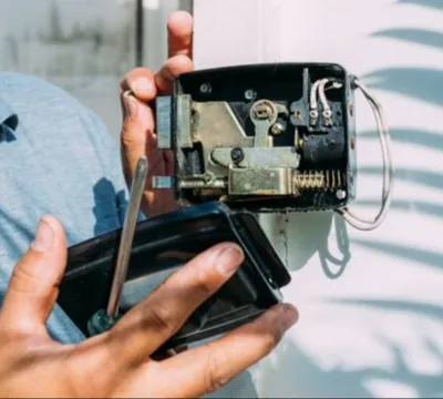 تعمیرات قفل برقی در شهریار