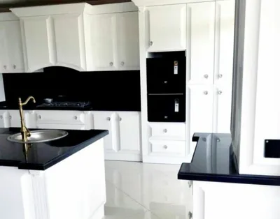 کابینت انزو