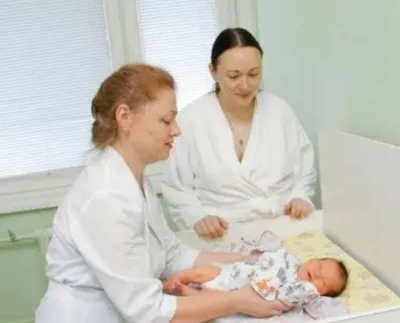 خدمات نوین مامایی در خرم آباد