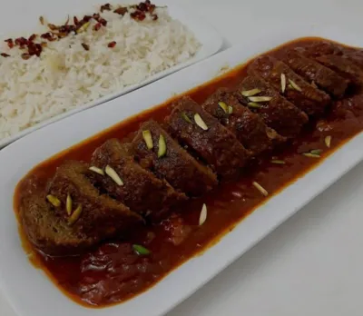 چلو رولت گوشت_2,490,000ریال توضیحات : رولت گوشت 150 گرم _ برنج 380 گرم _ دورچین کامل