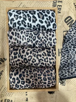 باکیفیت ترین شال و روسری در اصفهان