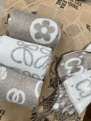 باکیفیت ترین شال و روسری در اصفهان