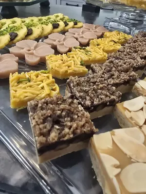  آموزش شیرینی سنتی و مدرن با مدرک بین المللی در اصفهان