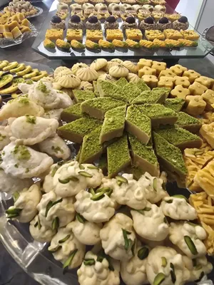 آموزش شیرینی سنتی و مدرن در اصفهان