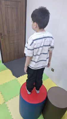 کاردرمانی کودکان در ورامین