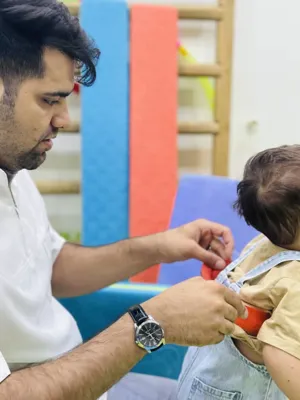 انجام حرکات تخصصی با کودکان