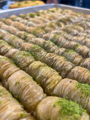 اموزش باقلوا استانبولی با مدرک بین المللی در اصفهان