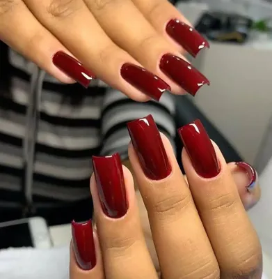 کاشت ناخن در اصفهان