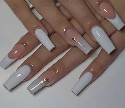 کاشت ناخن در اصفهان