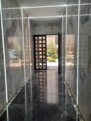 نقاش ساختمان برتر در تهران