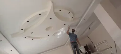 نقاش ساختمان برتر در تهران