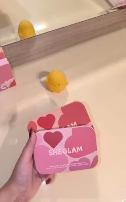 فروشگاه لوازم آرایشی در اصفهان