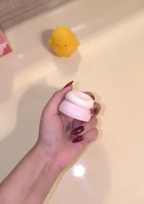 فروشگاه لوازم آرایشی در اصفهان