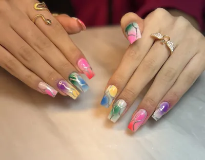 بهترین ناخن کار در بروجرد
