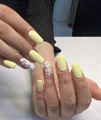 بهترین ناخن کار در بروجرد
