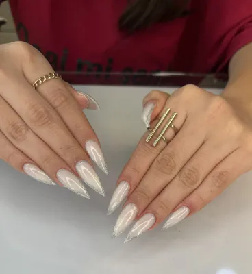 بهترین ناخن کار در بروجرد
