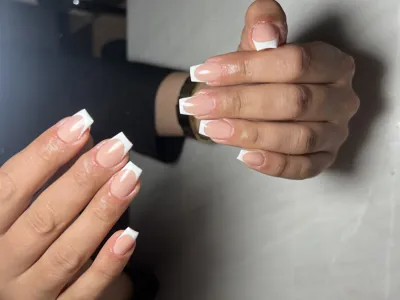 بهترین ناخن کار در بروجرد
