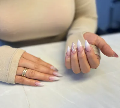 بهترین ناخن کار در بروجرد
