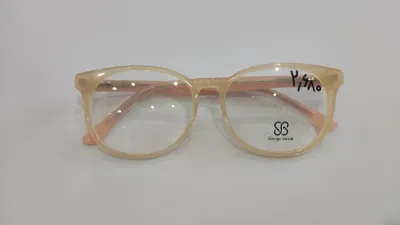 خرید عینک طبی در شیراز