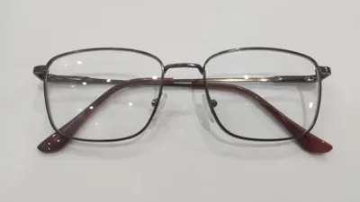 خرید عینک طبی در شیراز