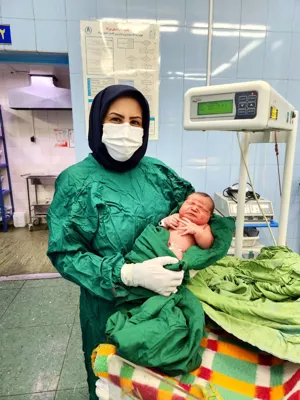 متخصص زنان و زایمان فلاورجان