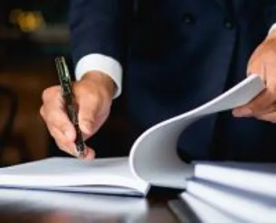 وکیل حقوقی در اصفهان 