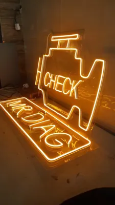 ساخت تابلو نئون در شاهین شهر 