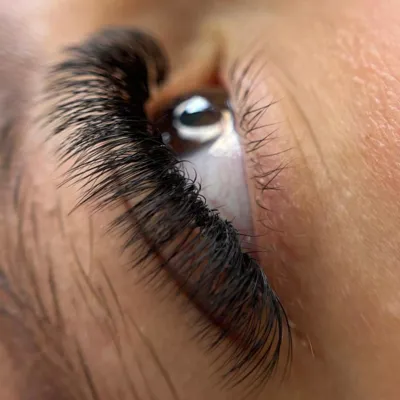 اکستنشن مژه والیوم در مشیریه