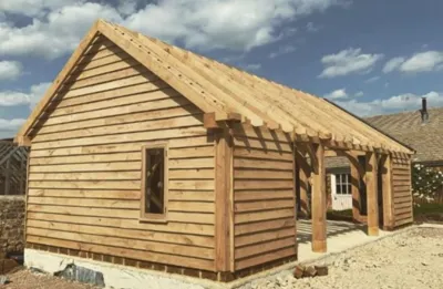 الاچیق نیم کاره