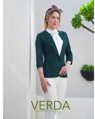 فروشگاه کت و شلوار دخترانه در اصفهان