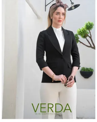 فروش کت و شلوار دخترانه برند در اصفهان