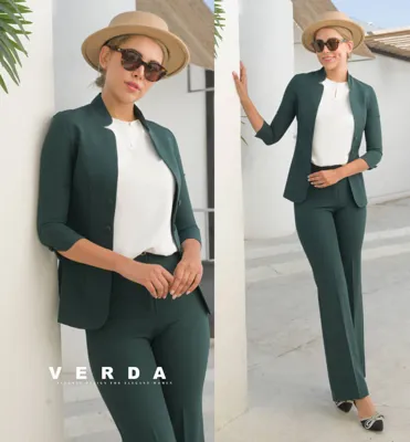 فروشگاه کت و شلوار مجلسی دخترانه در اصفهان