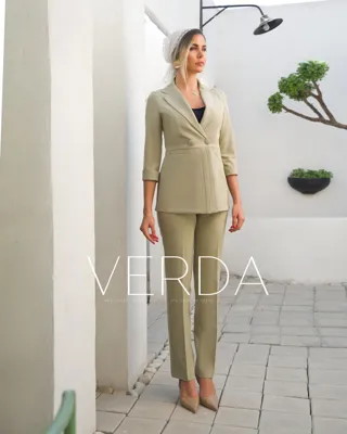 خرید کت و شلوار شیک در اصفهان