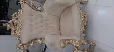 سیاهی و لکه و کدر شدن مبل نگرانت کرده&nbsp;