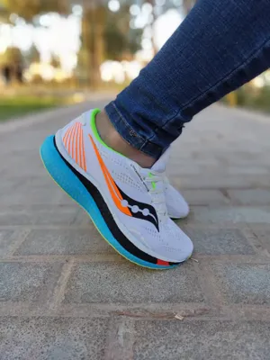 کفش فروشی در میبد