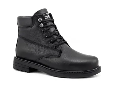 کفش فروشی در میبد