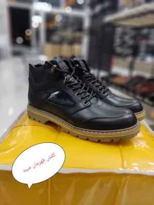 کفش فروشی در میبد