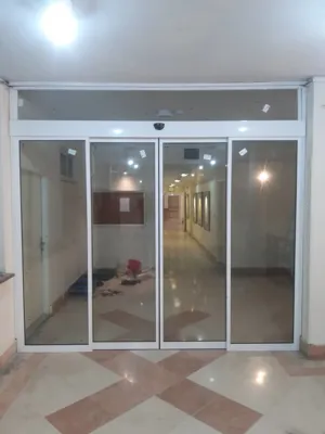 نصب و تعمیرات شیشه اتومات در پیروزی