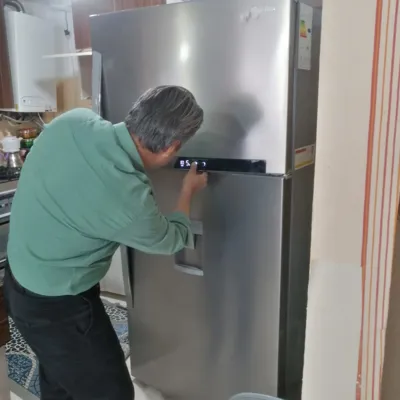 سرویس کار یخچال گلبهار